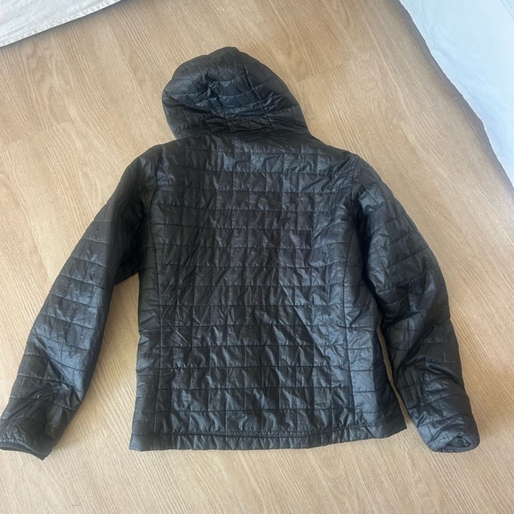 Men’s Patagonia Nano Puff Black Quilted Jacket - Picture 4 of 7
